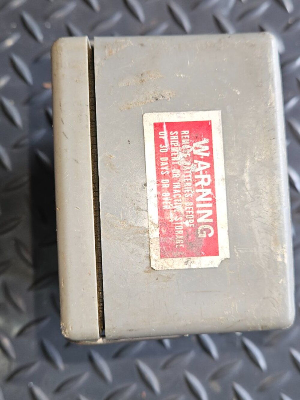 Vintage U.S. Military Multimeter – AN/URM-105C  -V.O.M UNTESTED  {#827-1} - Picture 4 of 9